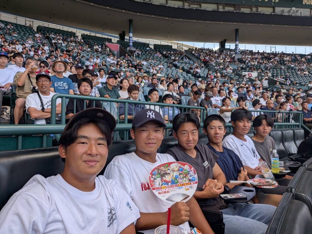 杉並高校野球部 甲子園観戦の観戦風景